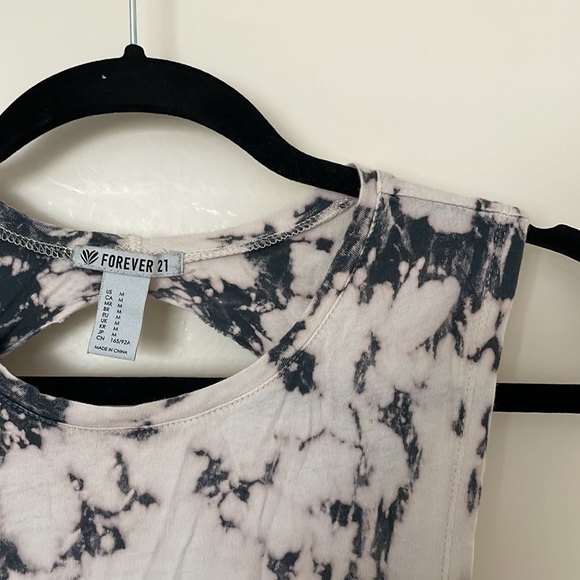 Forever 21 tie dye open back tank - Picture 3 of 7